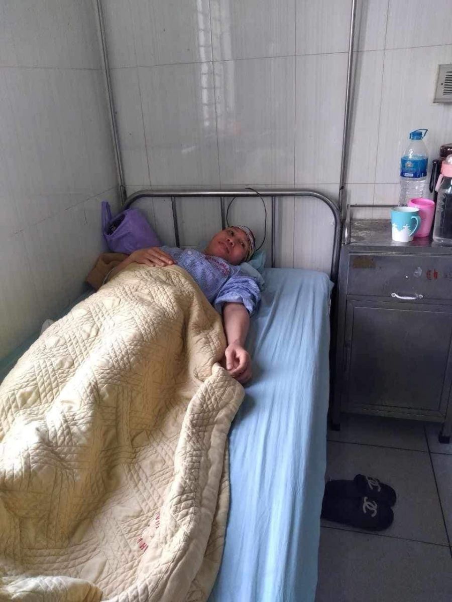 Chị Tuyên đang điều trị tại Bệnh viên Ung bướu Bắc Giang